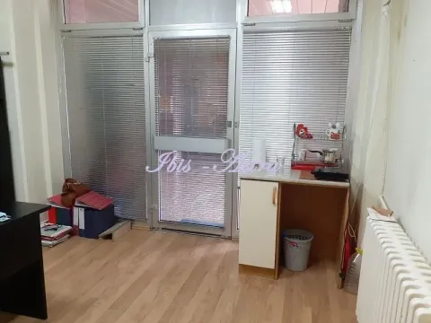 Izdavanje, poslovni prostor, 14m², Novi Beograd Sve Podlokacije, Beograd - image 4