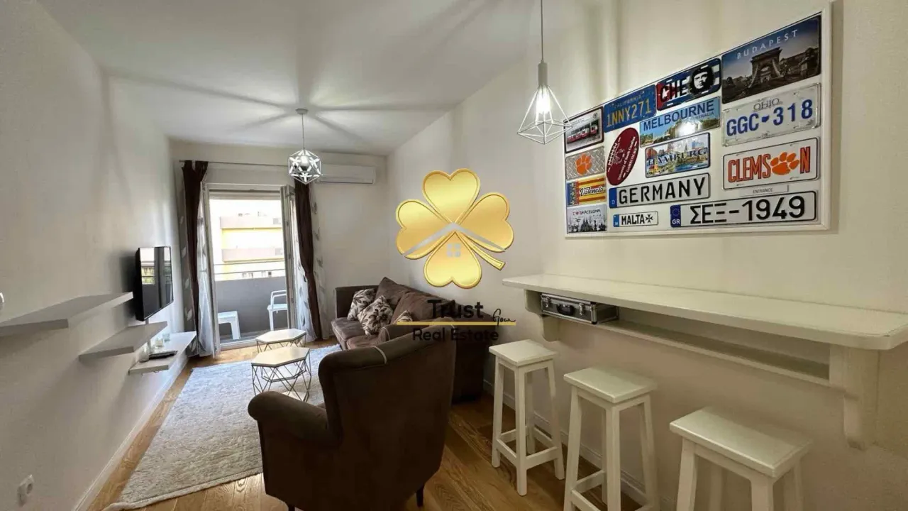 Izdavanje, jednosoban stan, 40m², Central Point, Podgorica