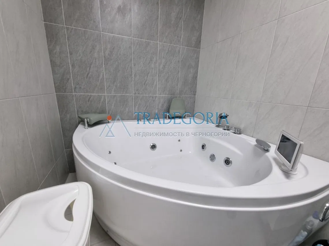 Prodaja, trosoban stan, 95m², Budva, Crna Gora