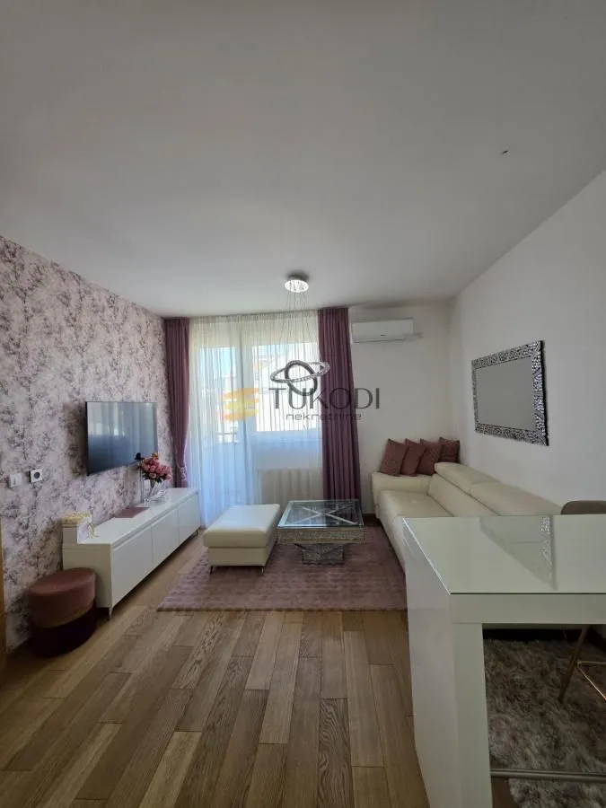 Prodaja, jednosoban stan, 34m², Centar, Novi Sad