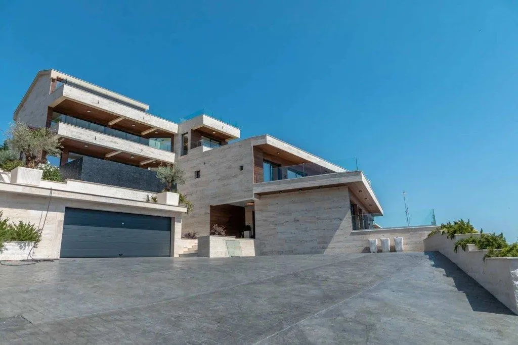 Prodaja, kuća, 311m², Centar, Tivat