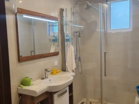 Sale, two bedroom apartment, 75m², Petrovac, Budva - image 9