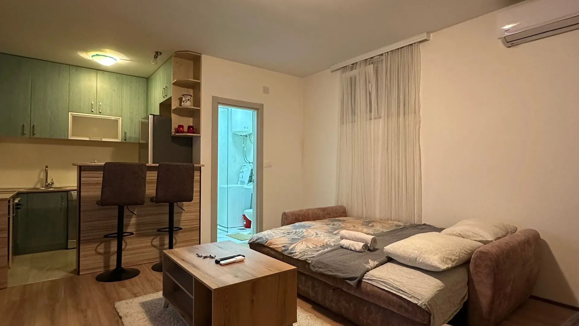 Stan-na-dan, stan, 30m², Central Point, Podgorica