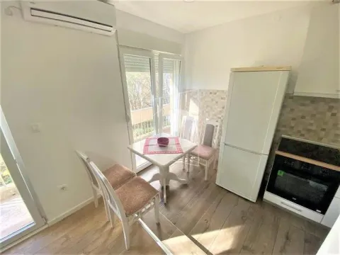 Izdavanje, stan, 68m², Gintaš, Podgorica - image 3