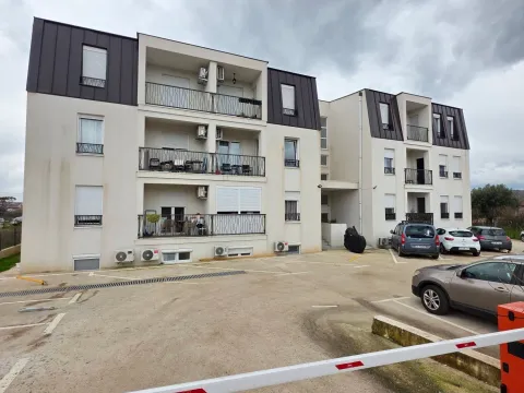 Izdavanje, dvosoban stan, 70m², Podgorica, Crna Gora - image 10