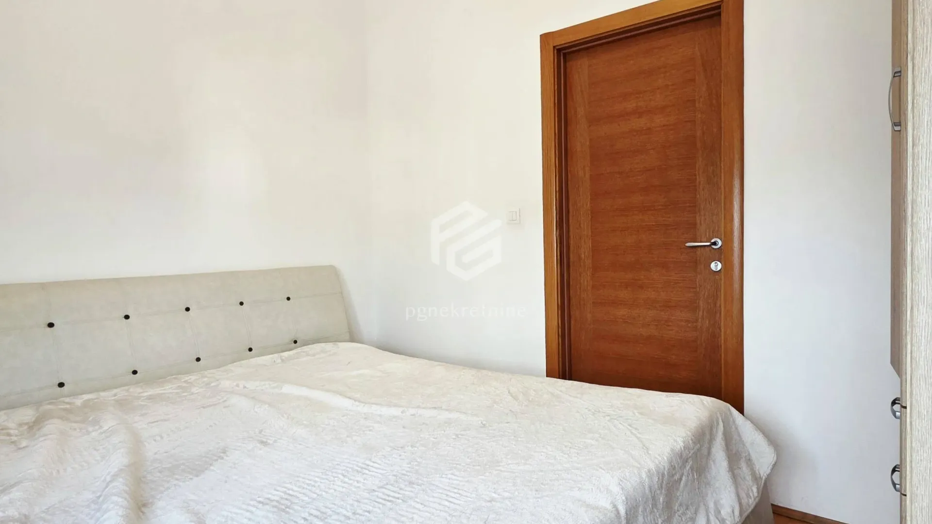 Rent, one bedroom apartment, 56m², Stari Aerodrom, Podgorica