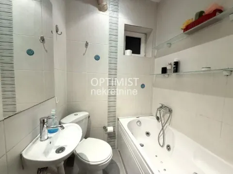 Rent, two bedroom apartment, 40m², Stari Grad, Beograd - image 10
