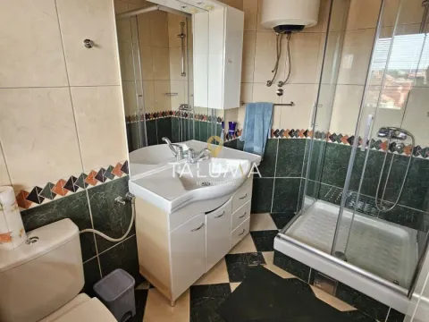 Sale, house, 300m², Ibričevina, Podgorica - image 11