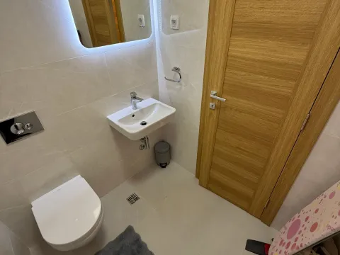 Prodaja, dvosoban stan, 72m², New City, Podgorica - image 9