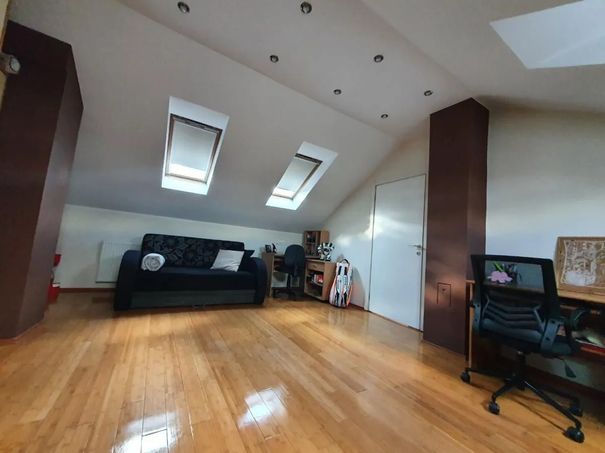 Prodaja, trosoban stan, 124m², Nova Detelinara, Novi Sad Sve Podlokacije