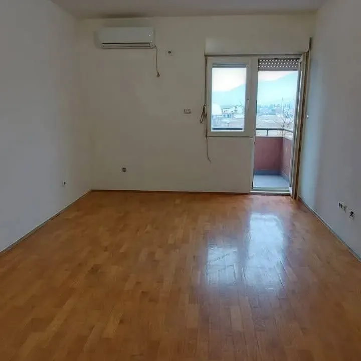 Prodaja, jednosoban stan, 45m², Stari Aerodrom, Podgorica