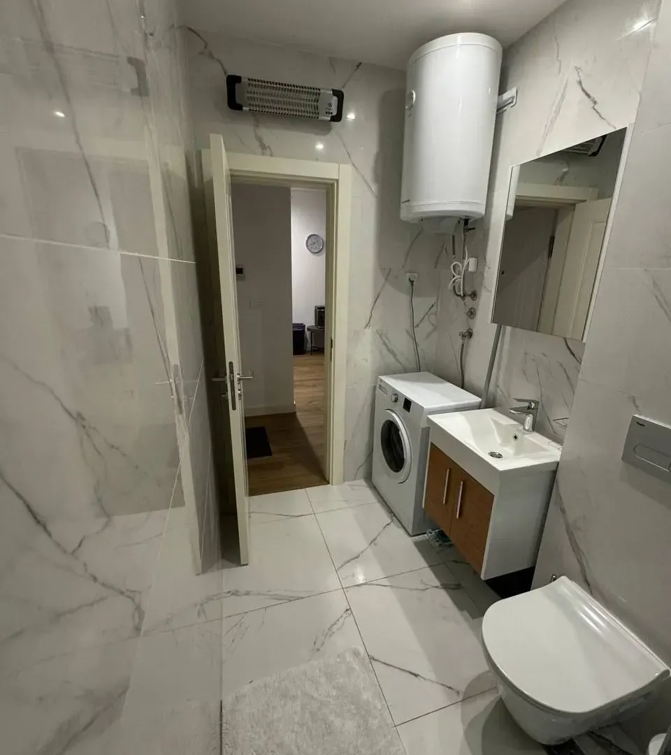Prodaja, jednosoban stan, 80m², Tivat, Crna Gora