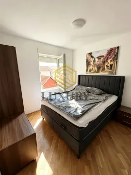 Rent, two bedroom apartment, 55m², Blok 9, Podgorica - image 5