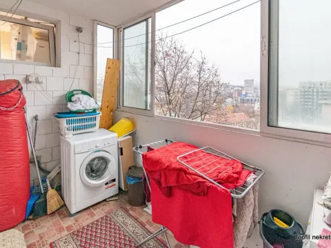 Sale, three bedroom apartment, 80m², Autokomanda, Voždovac Sve Podlokacije - image 13