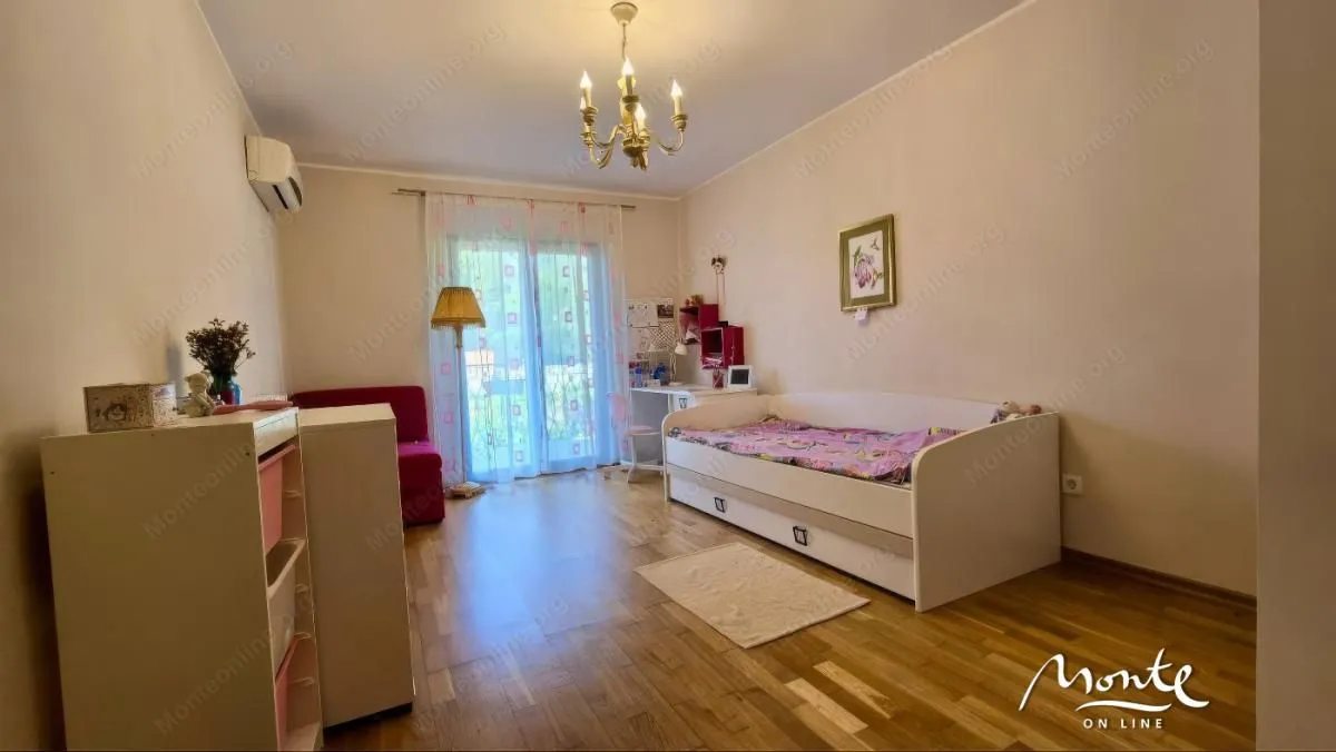 Prodaja, kuća, 160m², Lastva Grbaljska, Kotor