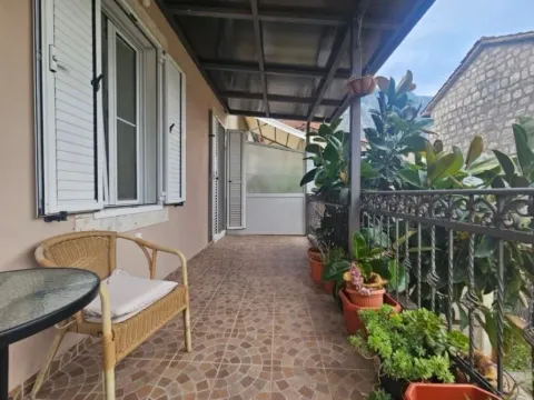 Prodaja, jednosoban stan, 56m², Risan, Kotor - image 8