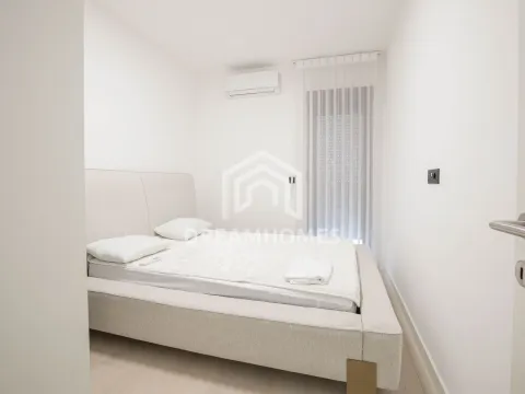 Rent, one bedroom apartment, 53m², Krivi Most, Podgorica - image 4