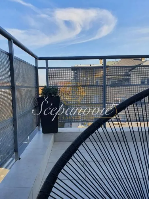 Prodaja, trosoban stan, 113m², Nova Detelinara, Novi Sad Sve Podlokacije