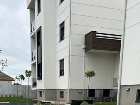 Prodaja, četvorosoban stan, 130m², Novo naselje, Novi Sad - image 3