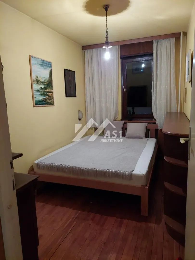 Izdavanje, dvosoban stan, 54m², Betanija, Novi Sad Sve Podlokacije