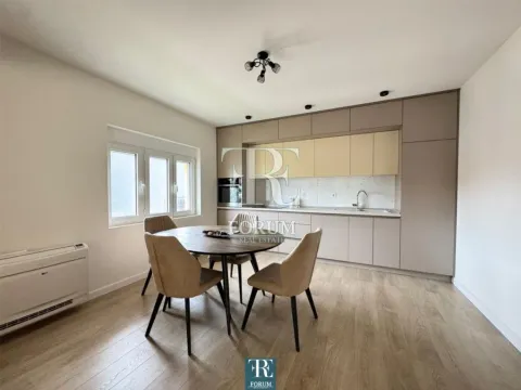 Izdavanje, dvosoban stan, 100m², Zagorič, Podgorica - image 4