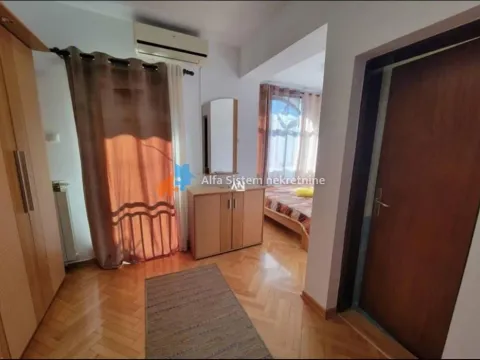 Rent, apartment, 105m², Savski Venac, Beograd - image 17