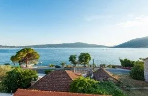 Izdavanje, jednosoban stan, 42m², Donja Lastva, Tivat