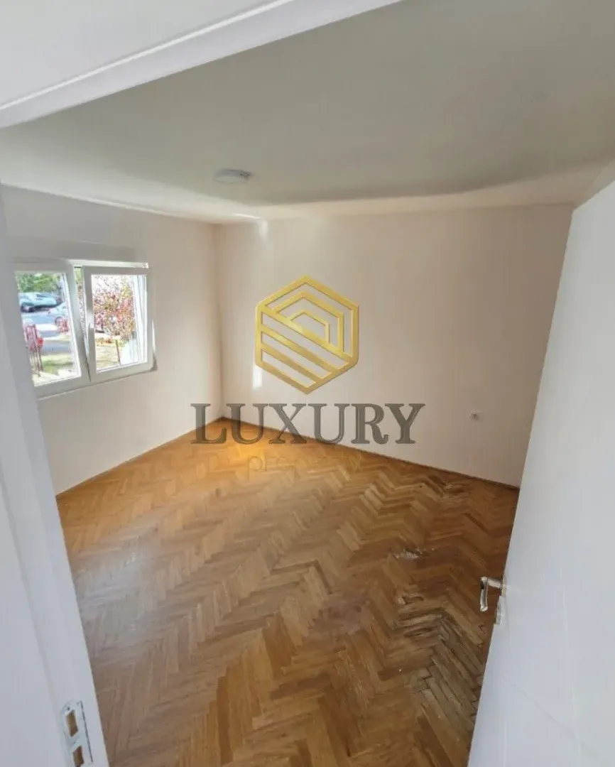 Izdavanje, kuća, 75m², Gornja Gorica, Podgorica
