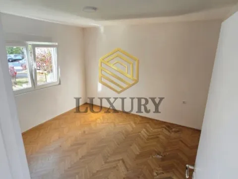 Izdavanje, kuća, 75m², Gornja Gorica, Podgorica - image 9