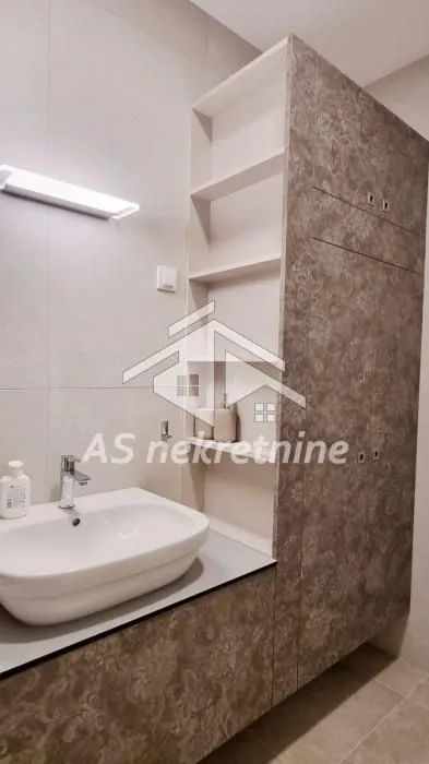 Rent, three bedroom apartment, 70m², Novi Beograd Blok 65, Novi Beograd Sve Podlokacije