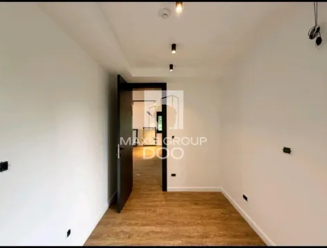 Izdavanje, poslovni prostor, 563m², Savski Venac, Beograd - image 16