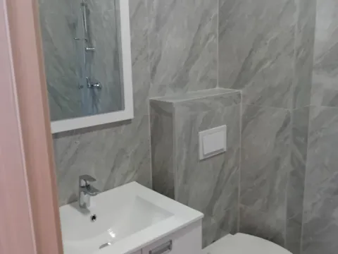 Rent, one bedroom apartment, 49m², Radanovići, Kotor - image 9