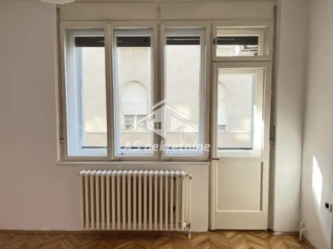Izdavanje, trosoban stan, 66m², Stari Grad, Beograd - image 3