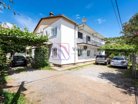 Izdavanje, trosoban stan, 100m², Dalmatinska ulica, Podgorica - image 25