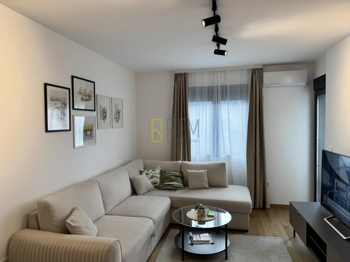 Prodaja, jednosoban stan, 69m², City Kvart, Podgorica