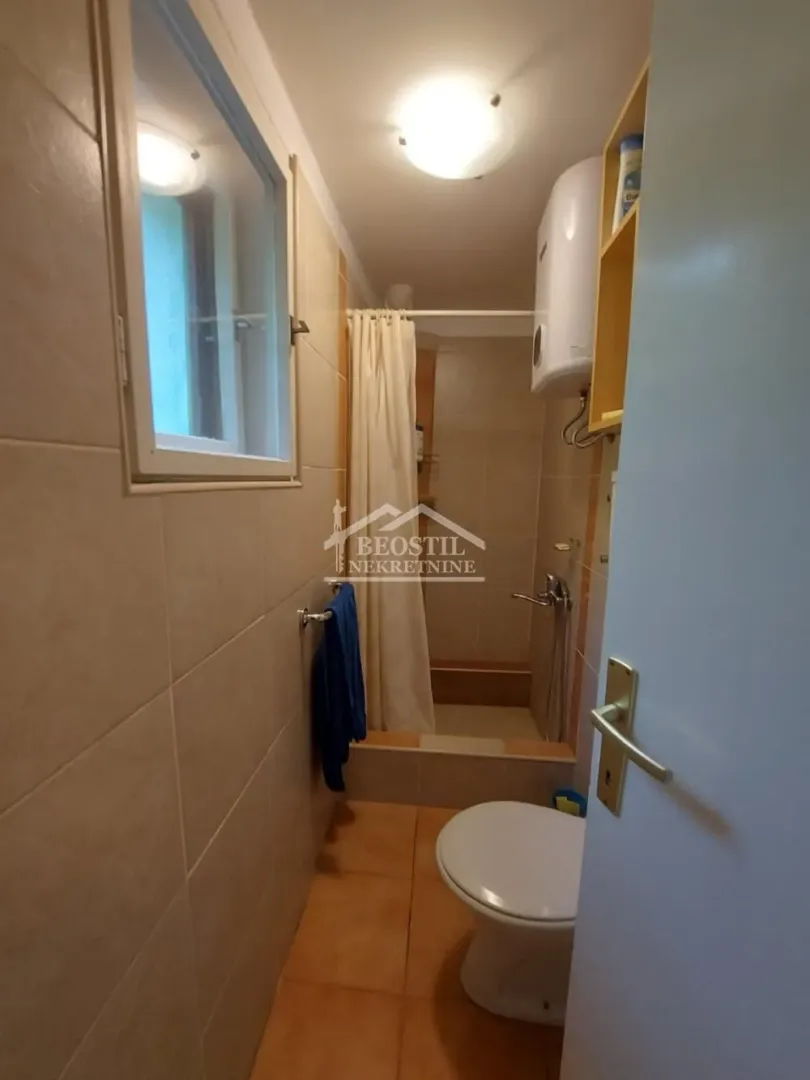 Prodaja, kuća, 165m², Lisović, Barajevo