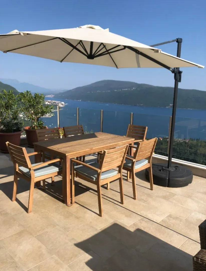 Prodaja, kuća, 330m², Podi, Herceg Novi