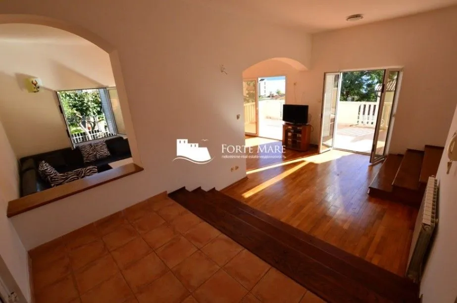 Prodaja, kuća, 350m², Baošići, Herceg Novi