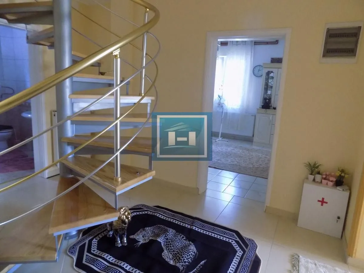 Sale, house, 230m², Gloždak, Paraćin