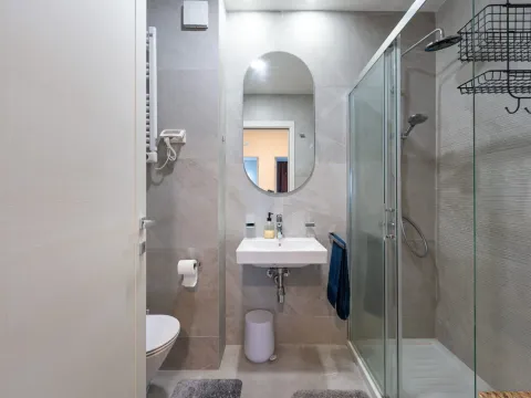 Izdavanje, dvosoban stan, 73m², Central Point, Podgorica - image 7