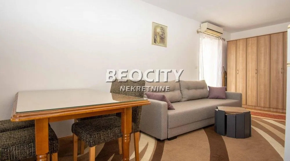 Prodaja, stan, 31m², Kneževac, Beograd