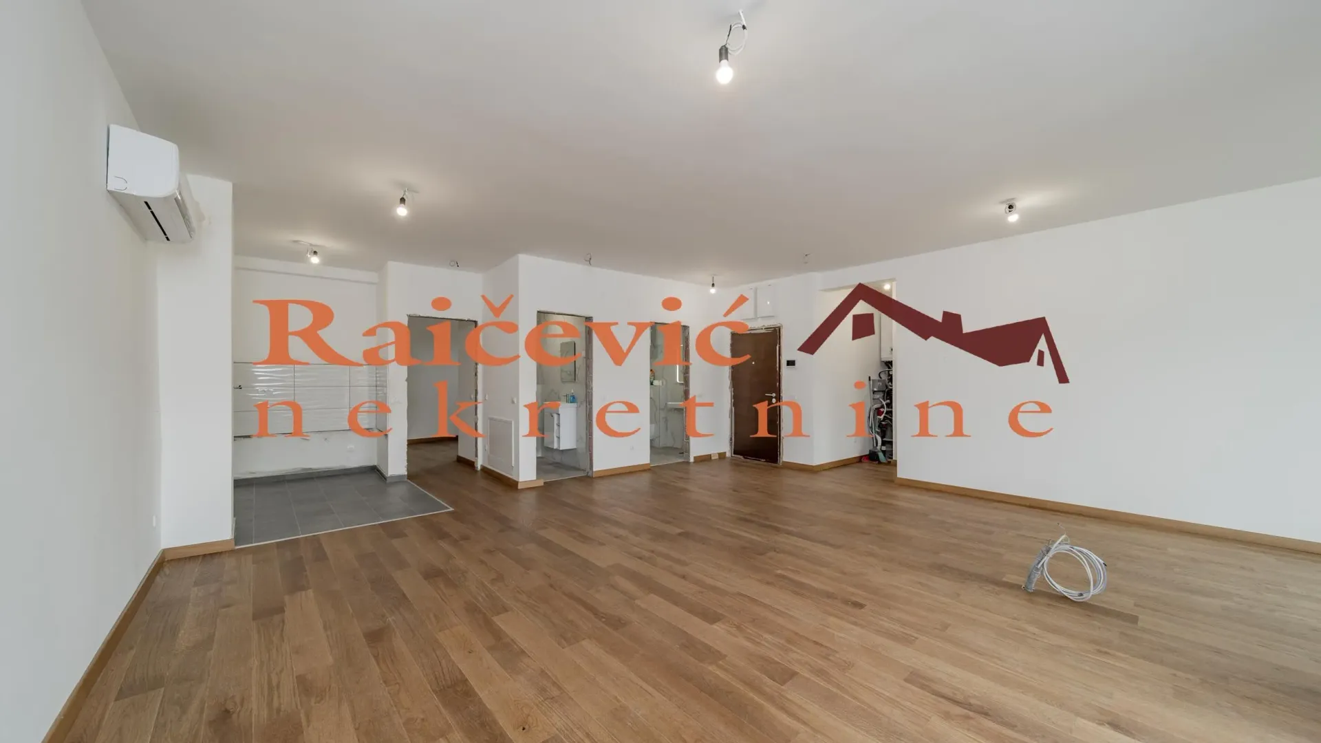 Prodaja, trosoban stan, 92m², Vračar Sve Podlokacije, Beograd