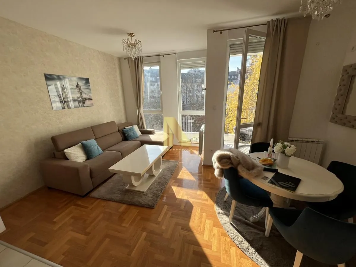 Izdavanje, dvosoban stan, 50m², Spens, Novi Sad Sve Podlokacije