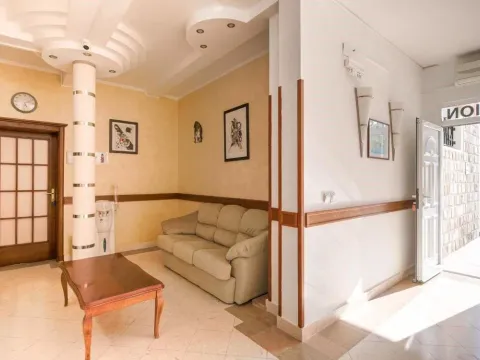 Sale, hospitality venue, 1256m², Podkošljun, Budva - image 7