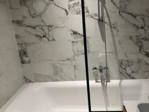 Izdavanje, trosoban stan, 82m², Savski Venac, Beograd - image 9