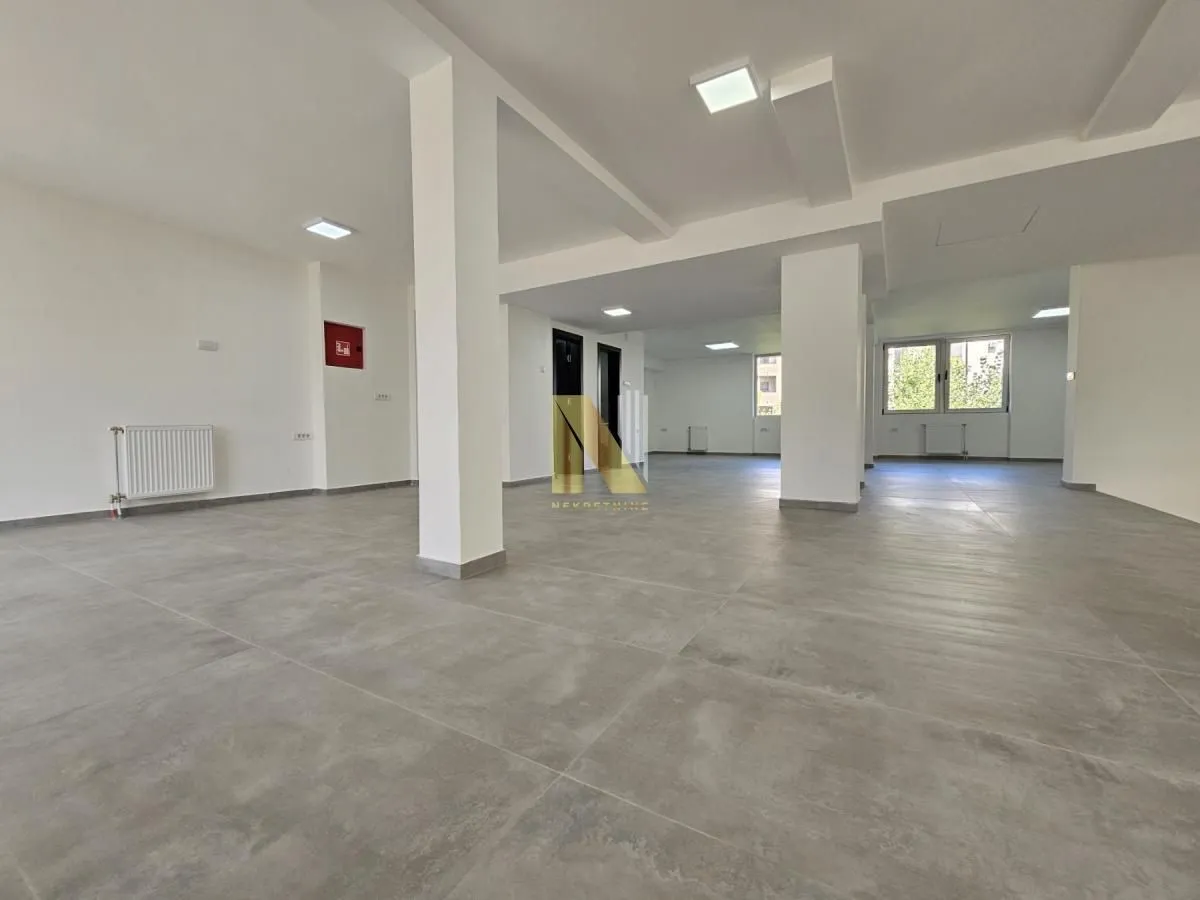 Rent, office space, 350m², Bulevar patrijarha Pavla, Novi Sad Sve Podlokacije