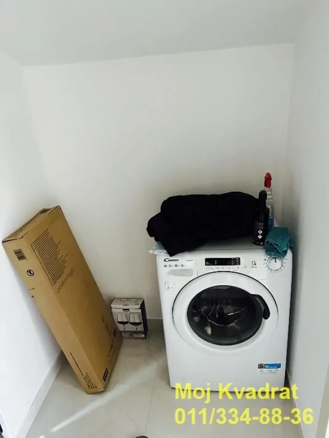 Izdavanje, dvosoban stan, 50m², Palilula Sve Podlokacije, Beograd