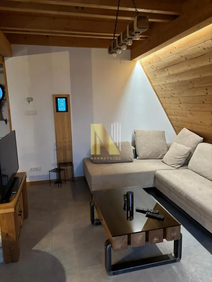 Prodaja, kuća, 130m², Sremska Mitrovica, Srbija