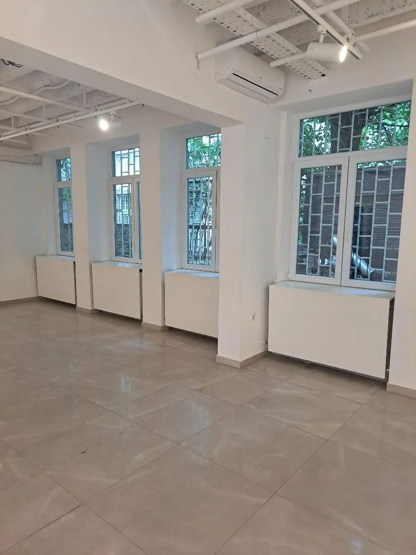 Sale, office space, 224m², Stari Grad, Beograd