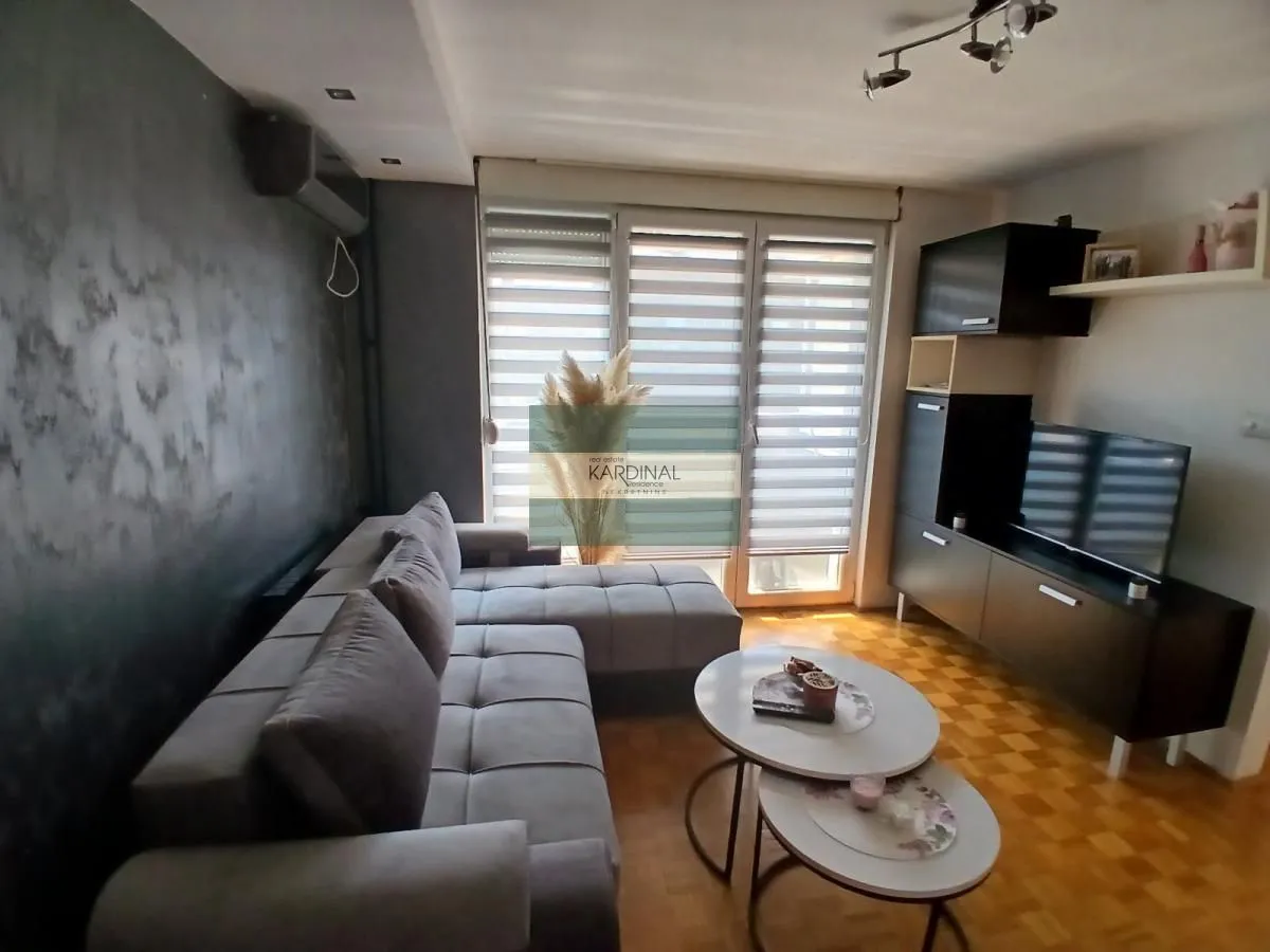 Prodaja, dvosoban stan, 53m², Centar, Jagodina